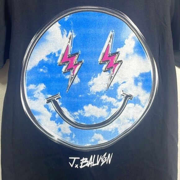 (P) J Balvin Concert Tour T-Shirt Sizes L,M,S Black Smiley Face Men's Lightning - Picture 3 of 9